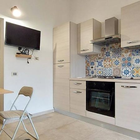 Appartamento bilocale 2 posti vicino al centro San Teodoro  Esterno foto